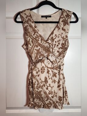 Violet & Claire Brown And Tan Layered Tie Back Sleeveless Blouse Large